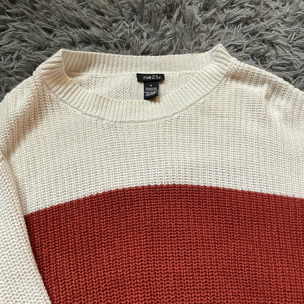 Size small rue 21 cropped sweater - Picture 1 of 3